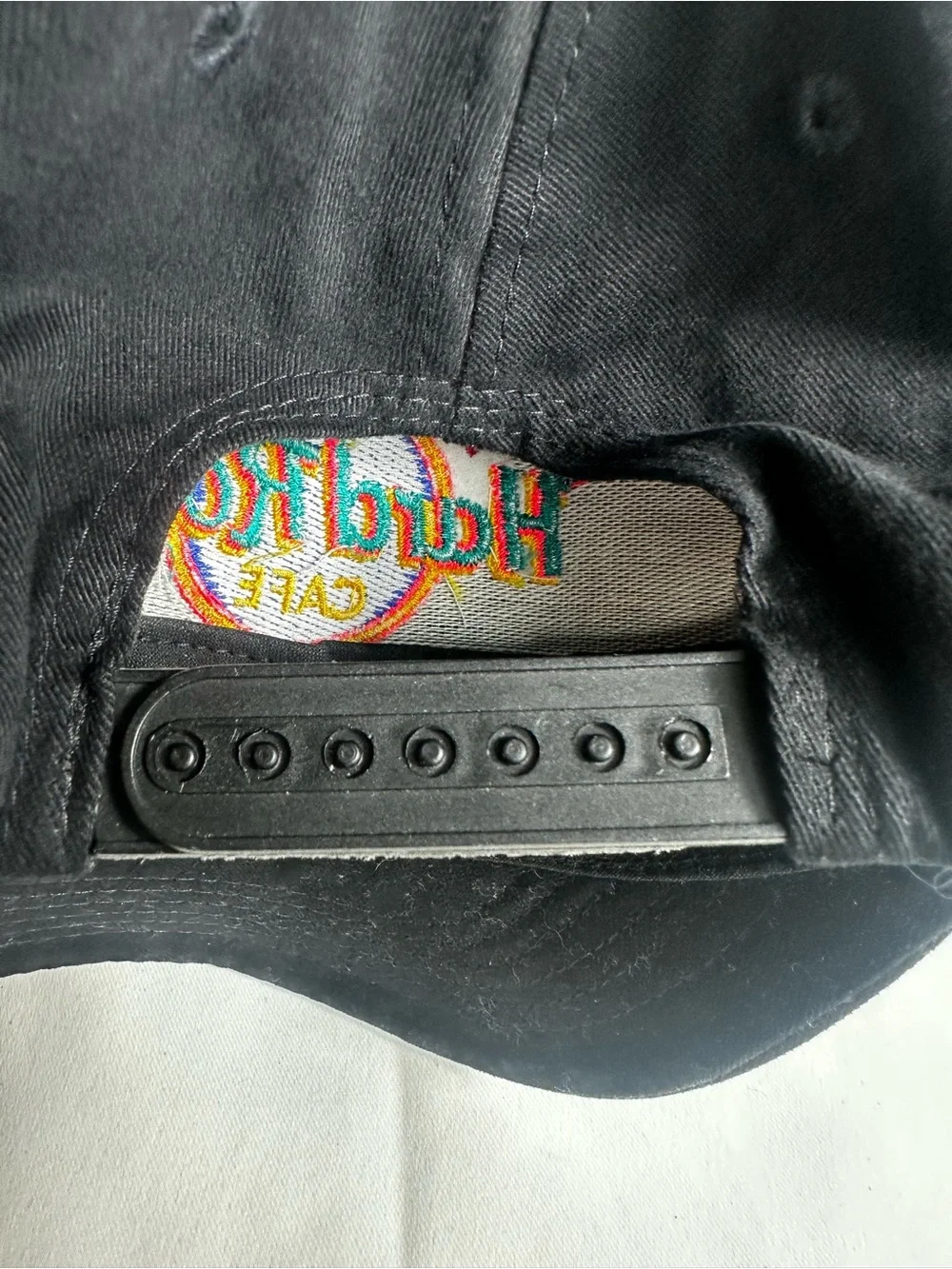 H18. Vintage 90s Hard Rock Cafe Honolulu with Embroidered Logo Baseball Cap